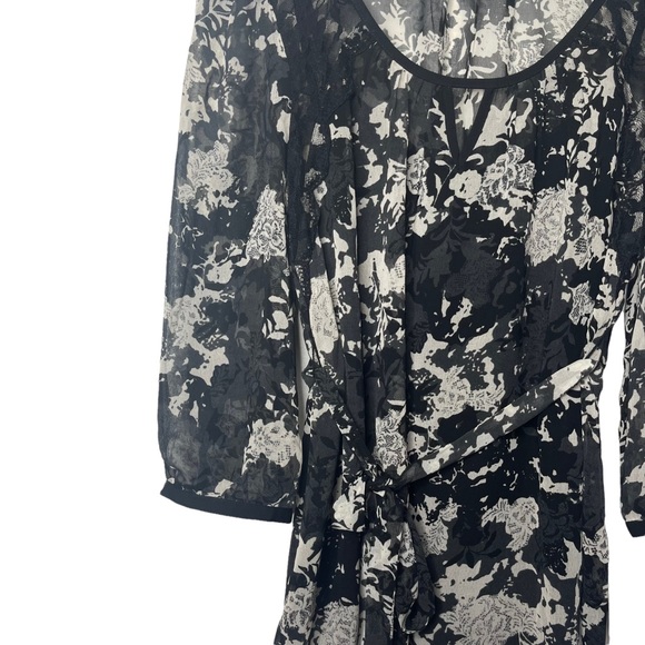 Oh Baby by Motherhood Black Floral Print Semi Sheer Tie Waist Maternity Top M - Picture 3 of 9